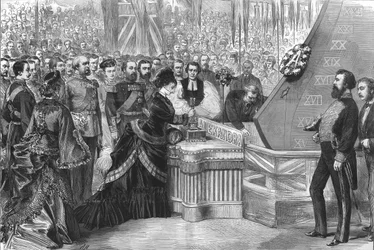Księżna Walii woduje nowy pancerny statek Alexandra, 1875 r