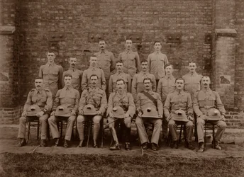 Policja pułkowa 1. Królewskiego Pułku Fizylierów Munsterskich, Rangun, Birma, 1913
