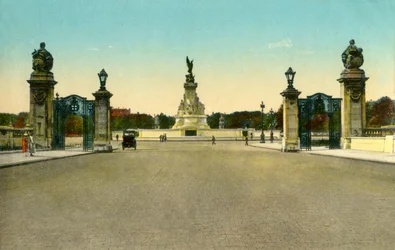 Pomnik Wiktorii, Pałac Buckingham, Londyn, ok. 1910 r.