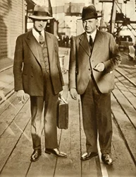 Thornton i MacDonald uwolnieni po aferze Metro-Vickers, 1933, 1935.