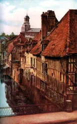 Drewniane domy nad Pont de Caen w Caudebec-en-Caux, Normandia, Francja, ok. 1930