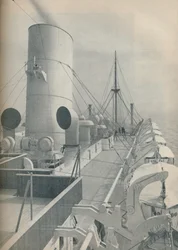 Górny pokład Strathmore z nowoczesnymi łodziami ratunkowymi, 1936