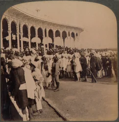 Weterani buntu 1857 wchodzą do amfiteatru w Durbar, Delhi, Indie, 1903