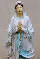 Dziewica Maryja, Paryż, Francja
