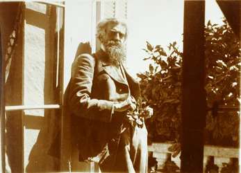 Władimir Sołowiow, rosyjski filozof, poeta i krytyk literacki, Cannes, Francja, 1899