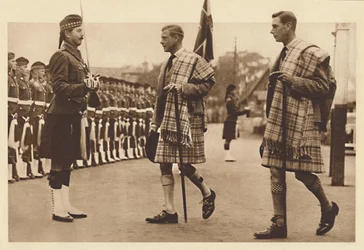 Noszenie balmoral w kratę, Balmoral, 1936 1937