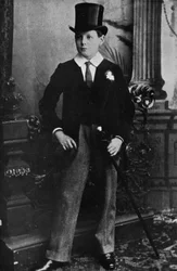 Winston Churchill jako uczeń Harrowa w 1889, 1945 r.