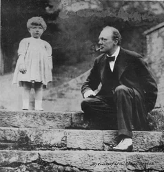 Winston Churchill z córką Mary w Chartwell, c1924, 1945