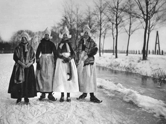 Zima, Volendam, Holandia, c1934