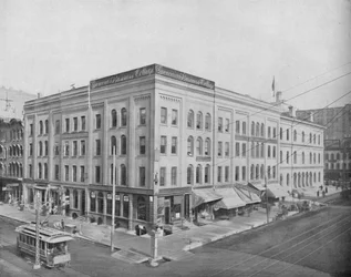 Wisconsin Street i Broadway, Milwaukee, Wisconsin, ok. 1897.