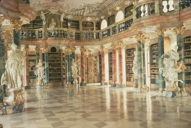 Wnętrze biblioteki, ukończone w 1744