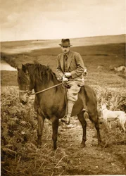 10. książę Devonshire konno na Bolton Moor, koniec lat 1940.