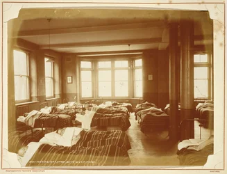 Dormitorium Chłopięce w Zakładzie Głuchoniemych, Derby