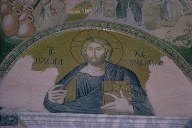Chrystus w majestacie, mozaika nad drzwiami babińca bizantyjskiego kościoła pw. Zbawiciela Chory (foto)