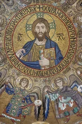 Kopuła transeptu: mozaika „Błogosławiony Chrystus Pantokrator między aniołami i archaniołami”, XII w., Kaplica Palatyńska, Pałac Królewski lub Palazzo dei Normanni (Pałac Normanów), Palermo, Sycylia, Włochy (foto)