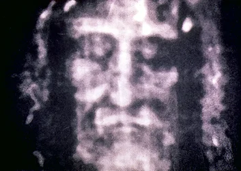 Święty Całun Turyński, twarz Chrystusa