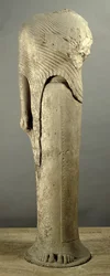 Figura Kore dedykowana przez Cheramyesa, z Sanktuarium Hery, Samos, ok. 570 pne (marmur)