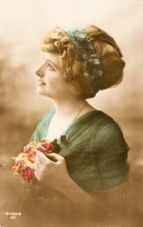 Stara pocztówka/Diana/Kobieta Belle Epoque