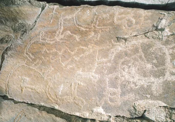 Rzeźby naskalne w dolinie Hunza, w pobliżu obszaru archeologicznego Karimabad, Pakistan
