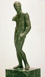 Statuetka męskiego boksera, Grek, ok. 400-375 p.n.e. (brąz)