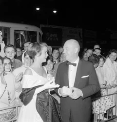 Reżyser Otto Preminger z aktorką Lee Remick na Międzynarodowym Festiwalu Filmowym na Lido w Wenecji - 1959