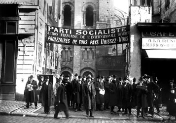 Kongres Socjalistyczny w Tours, Francja, 25-30 grudnia
