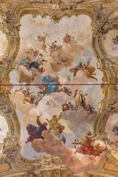 Widok na sklepienie z freskami sali Teatini, Chiesa di San Vincenzo, Piacenza, Emilia-Romania, Włochy (zdjęcie)