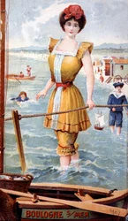 Młoda kobieta w kostiumie kąpielowym w Boulogne-sur-Mer