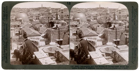 Jerozolima i Góra Oliwna, patrząc na wschód od Łacińskiego Hospicjum, Palestyna, 1900.