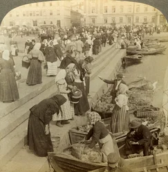 Łodzie handlowe, Helsinki, Finlandia.