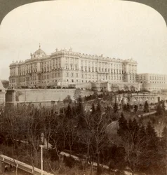 Imponujący Pałac Królewski i Królewski Park Campo del Moro... Madryt, Hiszpania, 1902.
