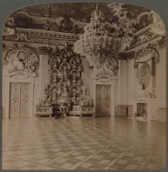 Sala tronowa, Pałac Królewski, Berlin, z zastawnym kredensem i dekoracjami królewskimi, Niemcy, 1903