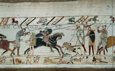 Podbój Anglii przez księcia Normandii Wilhelma Zdobywcę (1027-1087) w 1066 r.: Normanowie mordują armie saskie, król Harold zostaje zabity strzałą znalezioną w oku Fragment gobelinu z Bayeux lub Haft królowej Matyldy