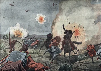 Początek lotnictwa wojennego: lotnicy wojskowi armii francuskiej rozpraszają bombami rebeliantów Riata wokół Taza w Maroku, lipiec 1914 r. (początek lotnictwa wojennego i wczesne bombardowania, francuski lotnik bombardujący marokańskich rebeliantów w obsza