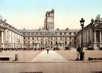 Widok na ratusz w Dijon. Fotochrom w. 1890.