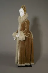 Płaszcz zimowy Berthy Palmer, ok. 1885 (widok z boku), Jedwabny aksamit i owcza wełna.