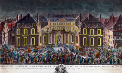 Iluminacja pałacu biskupiego w Strasburgu podczas uroczystości zorganizowanych przez miasto z okazji pobytu króla Ludwika XV (1710-1774), wracającego do zdrowia po ciężkiej chorobie, 5/10/1744. Grafika z epoki. Kolekcja prywatna