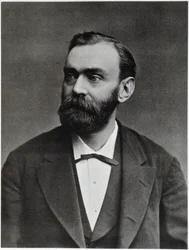 Alfred Nobel w wieku 50 lat - fotografia