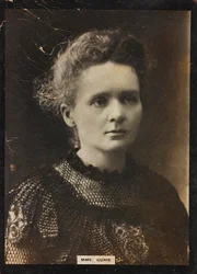 Portret chemiczki i fizyczki Marii Sk#322adowskiej-Curie (1867-1934), #380ony Pierre