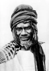 Samory Toure (zdjęcie czarno-białe)