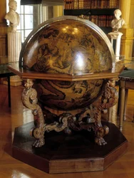 Niebiański glob Coronelli do południka Gatellier. Kulę tę wykonał franciszkanin Vincenzo Coronelli (1650-1718). Instytut Francji w Paryżu.