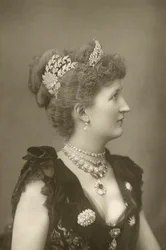 Lady Carew, dworzanin