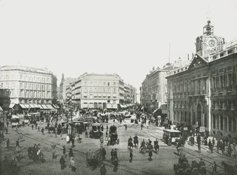 Puerta del Sol, Madryt, Hiszpania, 1895.