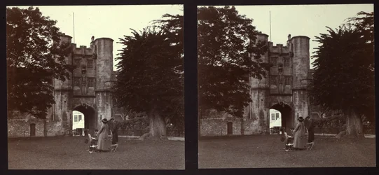 Brama, Pałac Biskupi, Wells, Mendip, Somerset, 1913.
