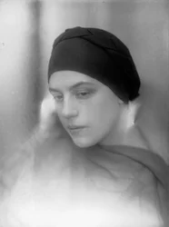 Portret Anity Pittoni, ok. 1933 r. (zdjęcie czarno-białe)