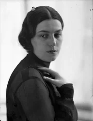 Portret Anity Pittoni, ok. 1940 r. (zdjęcie czarno-białe)