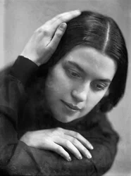 Portret Anity Pittoni, ok. 1940 r. (zdjęcie czarno-białe)