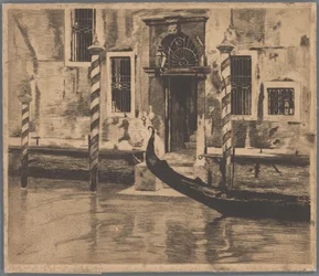 Gondola dociera do Canale Grande w Wenecji