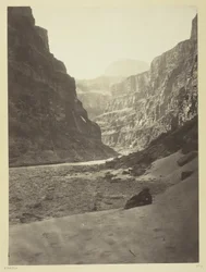 Grand Cañon rzeki Kolorado, ujście Kanab Wash, patrząc na zachód
