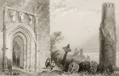 Drzwi do świątyni, Clonmacnois, hrabstwo Offaly, Irlandia, z „Krajobrazy i starożytności Irlandii” George